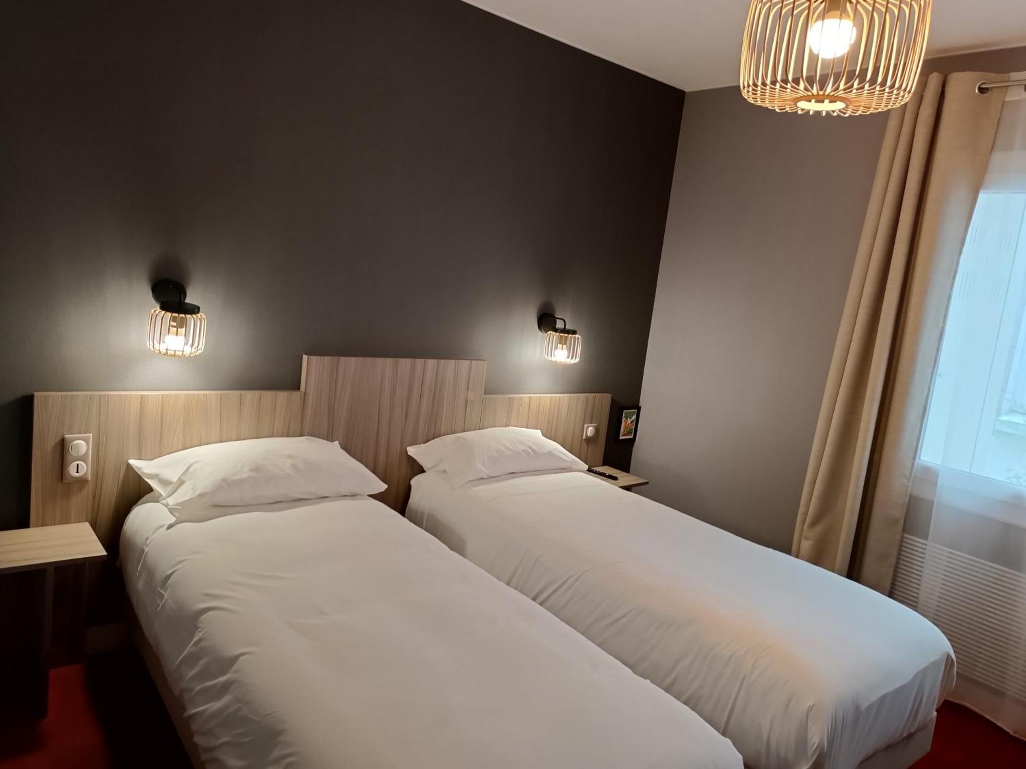 Contact Hotel Limoges - Hotel Des Deux Moulins 외부 사진