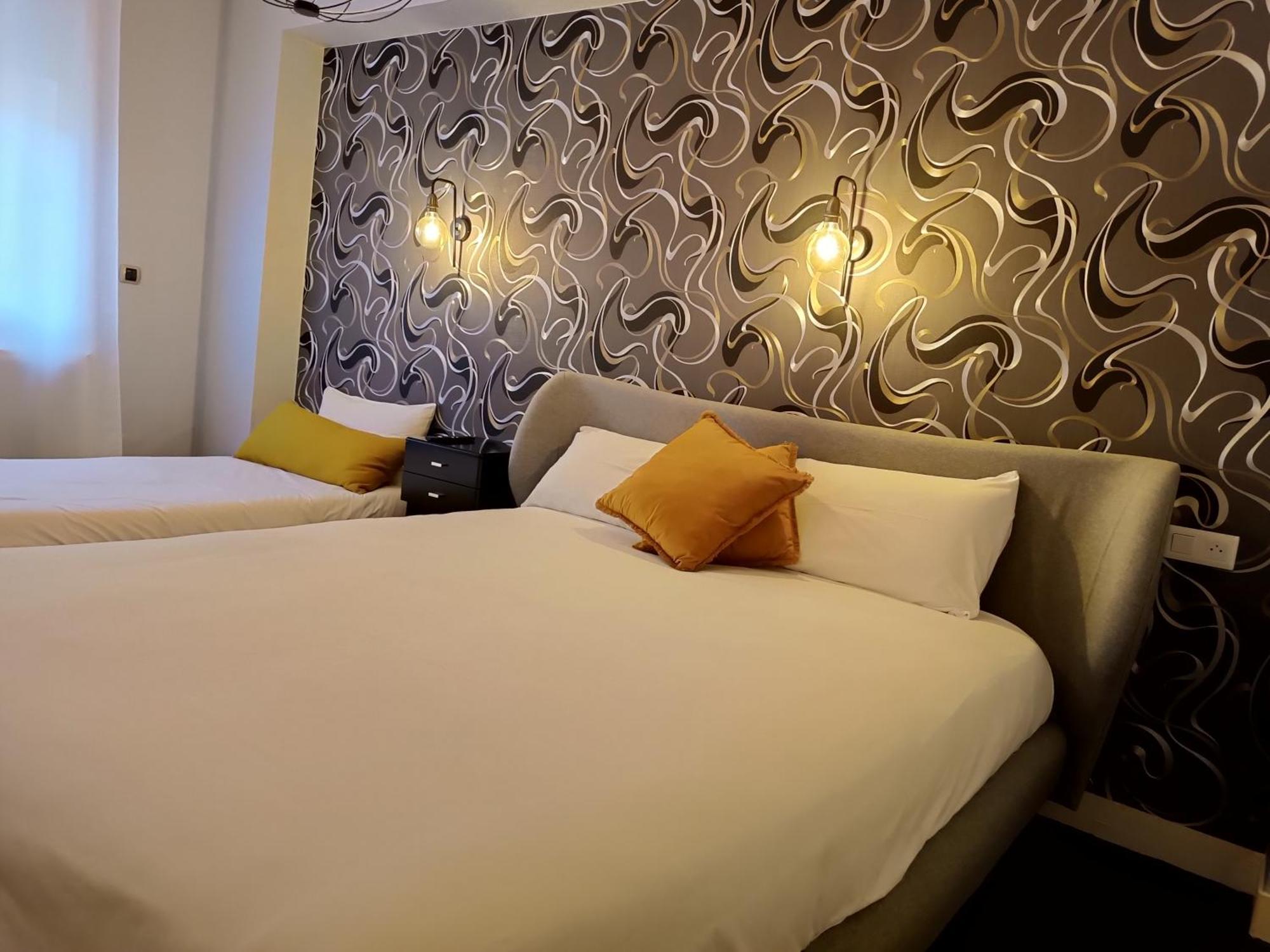 Contact Hotel Limoges - Hotel Des Deux Moulins 외부 사진