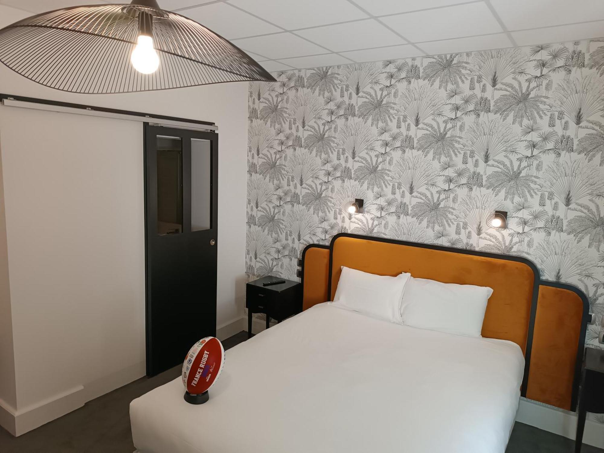 Contact Hotel Limoges - Hotel Des Deux Moulins 외부 사진